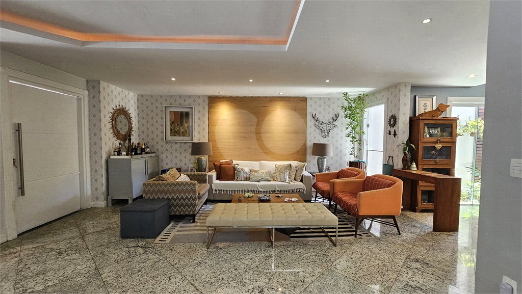 Casa à venda ou para alugar com 4 quartos, sendo 3 suítes, no condomínio Associação Vivendas do Sol, Rio de Janeiro - RJ