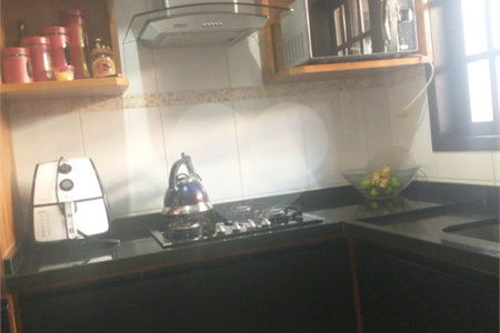 Sobrado à venda com 3 quartos, sendo 1 suíte,  em Jardim Universo, Mogi das Cruzes, SP