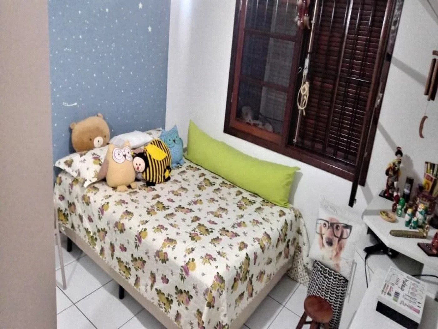 Casa à venda com 3 quartos, sendo 1 suíte, no condomínio Alcides Moreira, São Paulo - SP