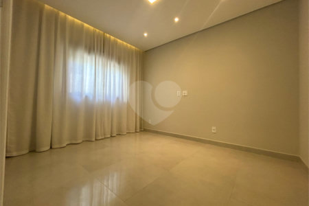 Casa à venda com 3 quartos, sendo 1 suíte,  no condomínio Le France, Sorocaba - SP