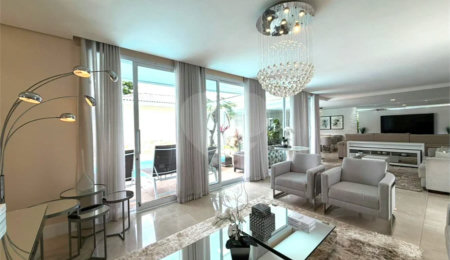 Casa Térrea à venda com 3 quartos, sendo 2 suítes,  em Interlagos, São Paulo, SP