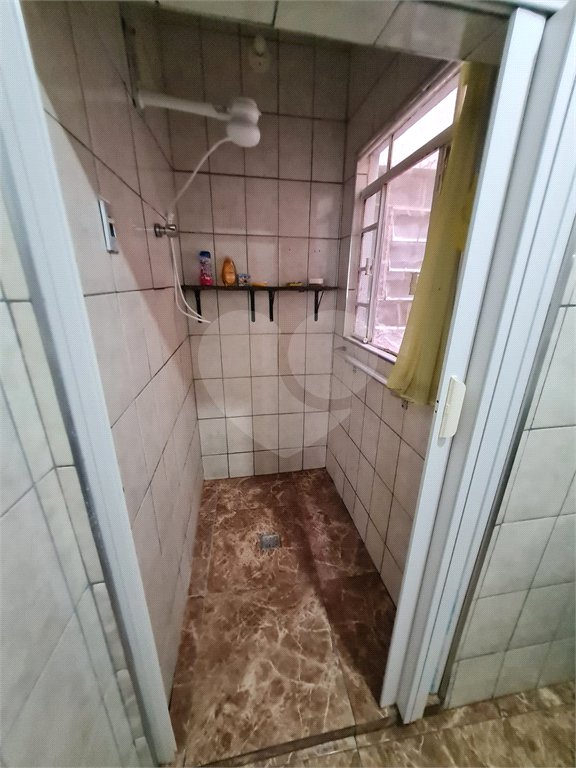 Casa à venda com 6 quartos em Vila dos Remédios, São Paulo, SP