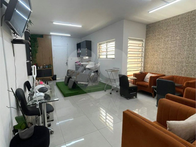 Sobrado à venda com 5 quartos, sendo 1 suíte,  em Santana, São Paulo, SP