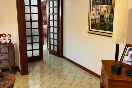 Casa à venda com 3 quartos, sendo 1 suíte,  em Santos Dumont, Três Lagoas, MS