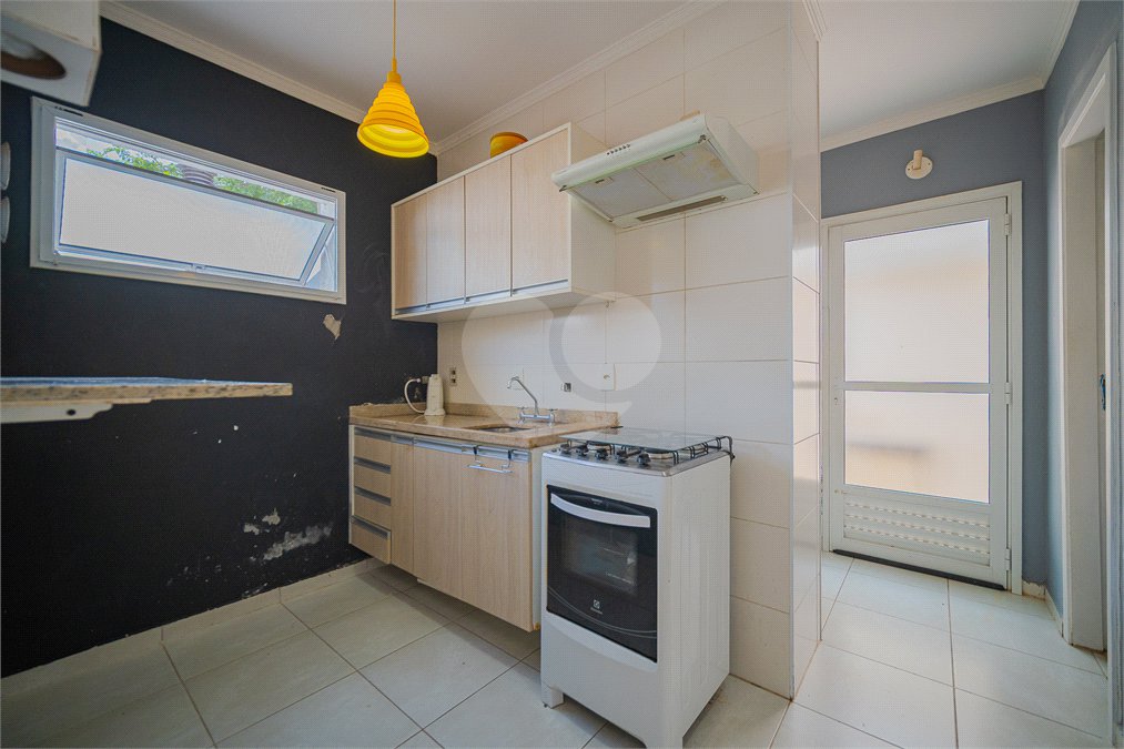 Casa à venda com 3 quartos, sendo 1 suíte,  no condomínio Queluz Vita - Casas, Cotia - SP