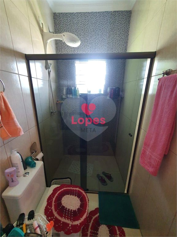 Sobrado à venda com 4 quartos, sendo 1 suíte,  em Jardim Rodolfo, São José dos Campos, SP