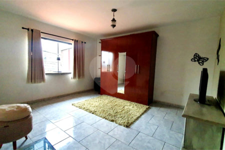Casa à venda com 4 quartos, sendo 1 suíte,  em Jardim Bonsucesso, Sorocaba, SP