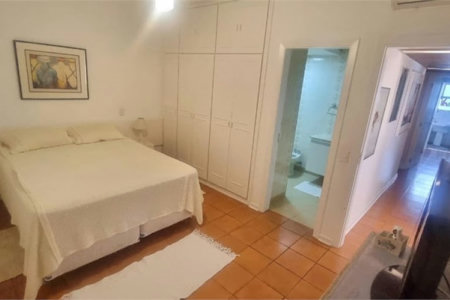 Apartamento porteira fechada com vista para o mar e lazer completo em Pitangueiras – Guarujá