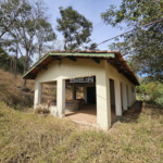 Chácara à venda com 2 quartos em Estância Santa Maria do Laranjal, Atibaia, SP