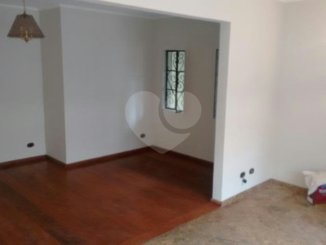 Casa Térrea à venda com 3 quartos, sendo 1 suíte,  em Tucuruvi, São Paulo, SP