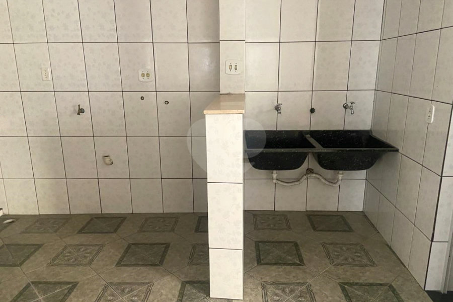 Sobrado à venda com 3 quartos, sendo 1 suíte, em Parada Inglesa, São Paulo, SP