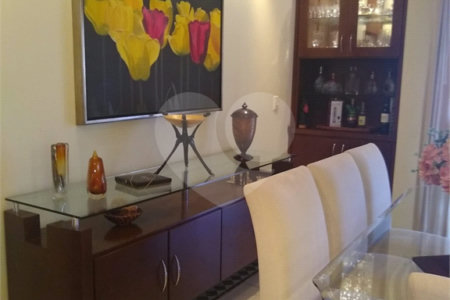 Casa à venda com 4 quartos, sendo 2 suítes, no condomínio Osato, Atibaia - SP