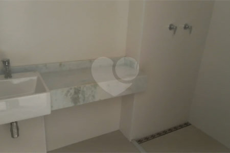 Apartamento à venda com 3 suítes em Vila Ester (zona Norte), São Paulo, SP