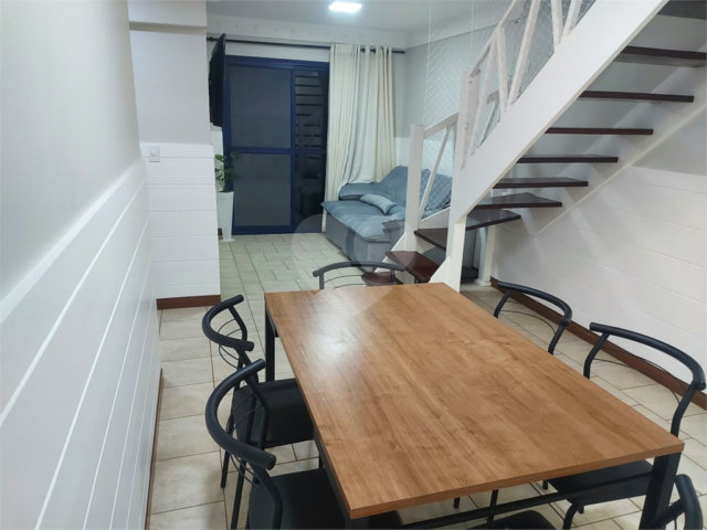 Cobertura à venda com 3 quartos, sendo 2 suítes,  em Praia Grande, Ubatuba, SP