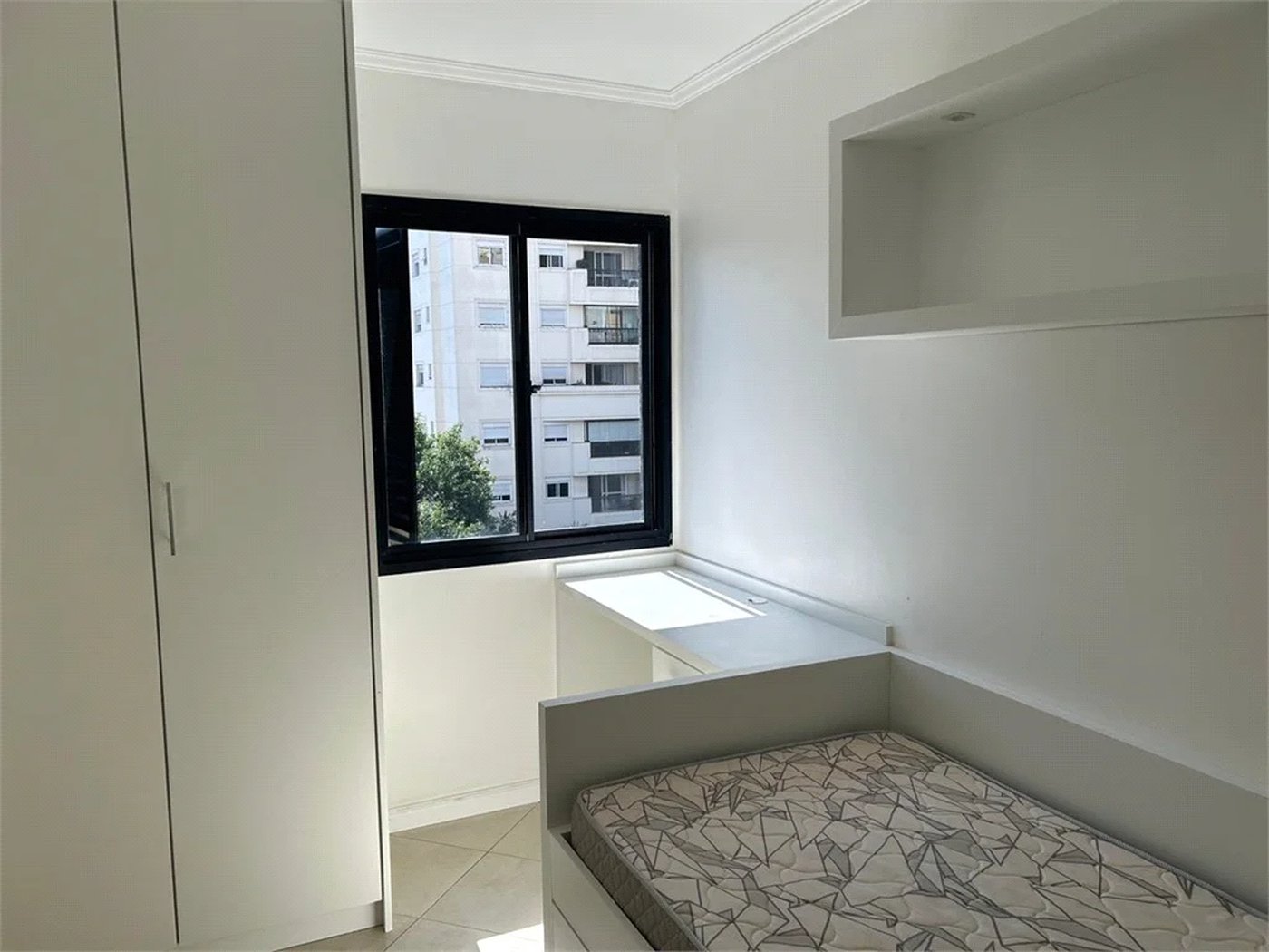 Apartamento para alugar com 3 quartos, sendo 1 suíte, em Pinheiros, São Paulo, SP