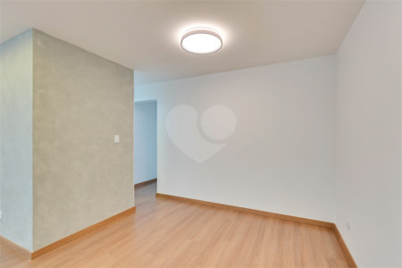 Apartamento à venda com 2 quartos, sendo 1 suíte, em Santo Amaro, São Paulo, SP