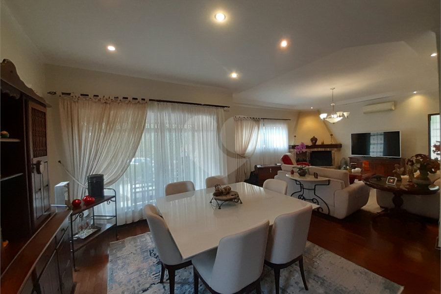 Casa à venda com 4 quartos, sendo 2 suítes,  em Jardim Floresta, São Paulo, SP
