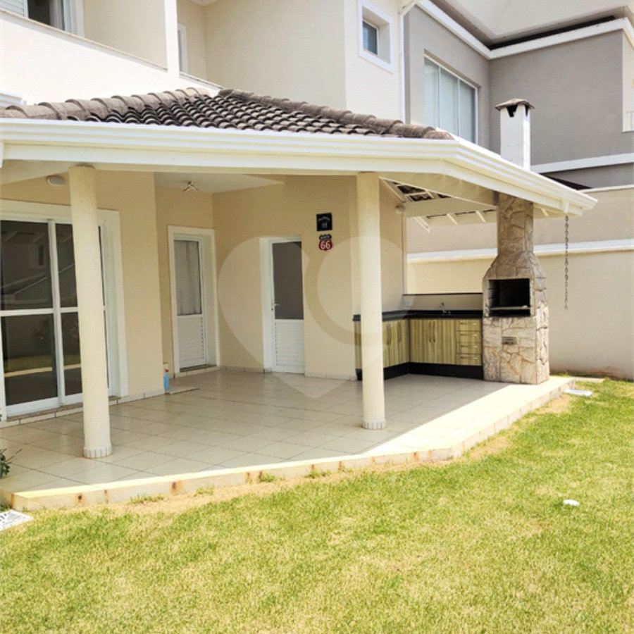 Casa à venda ou para alugar com 3 suítes no condomínio Residencial Jardim das Palmeiras, Vinhedo - SP