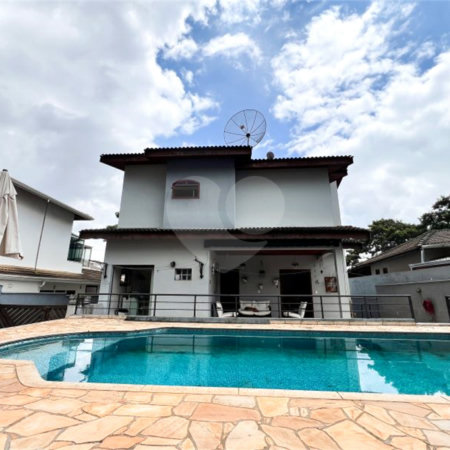 Casa à venda com 4 quartos, sendo 2 suítes,  no condomínio Villaggio Capriccio, Louveira - SP