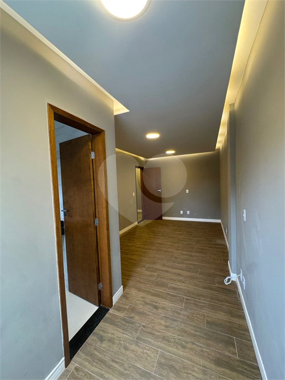 Casa à venda com 5 quartos, sendo 4 suítes, no condomínio Grand Park, Rio de Janeiro - RJ