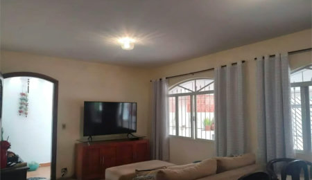 Sobrado à venda com 3 quartos, sendo 1 suíte,  em Jardim Ester, São Paulo, SP