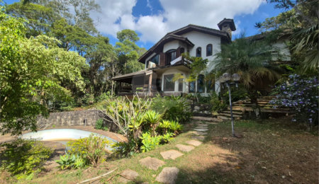Casa à venda com 3 quartos, sendo 4 suítes,  no condomínio Alpes da Cantareira, Mairiporã - SP