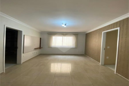 Casa à venda com 4 quartos, sendo 3 suítes, no condomínio Villas Nova Tatuapé I, São Paulo - SP