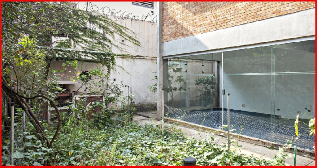 Casa à venda com 3 quartos, sendo 1 suíte, em Pinheiros, São Paulo, SP