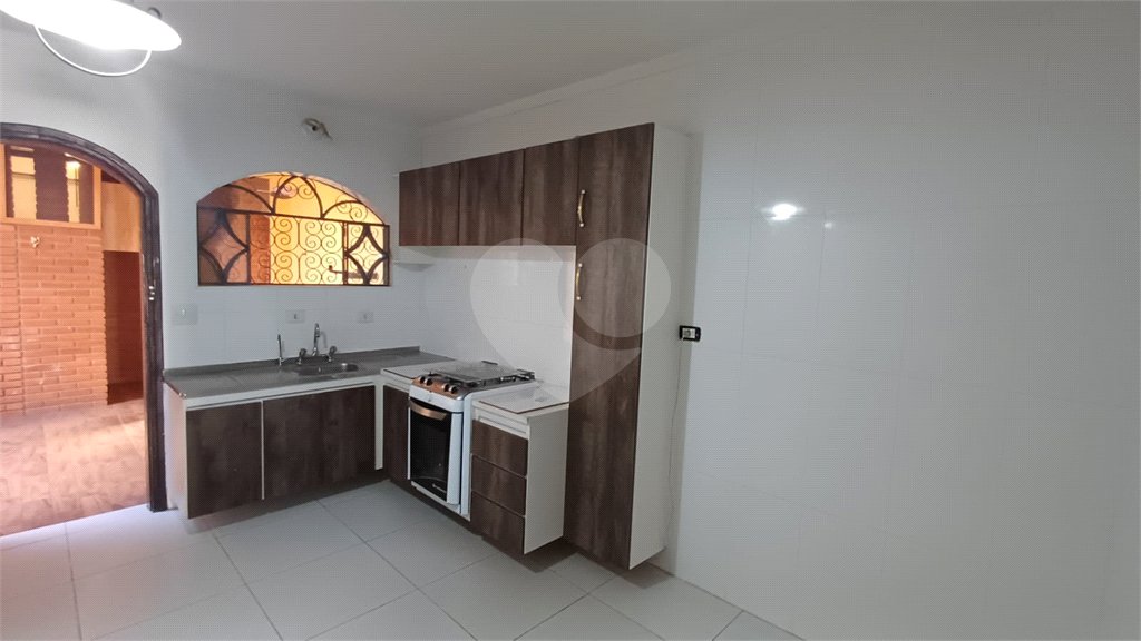 Sobrado à venda com 5 quartos, sendo 2 suítes,  em Parque Continental, São Paulo, SP