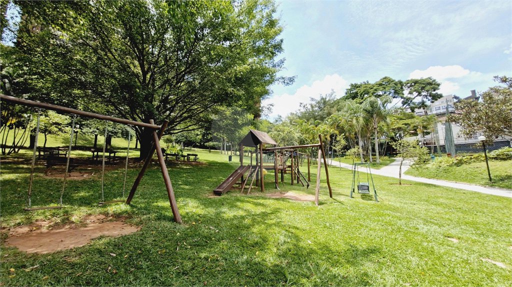 Casa à venda com 4 suítes no condomínio Jardim Vitória Régia, São Paulo - SP