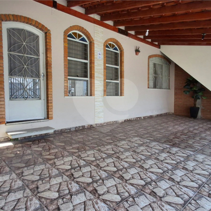 Casa à venda com 2 quartos, sendo 1 suíte, em Vila Assis, Sorocaba, SP
