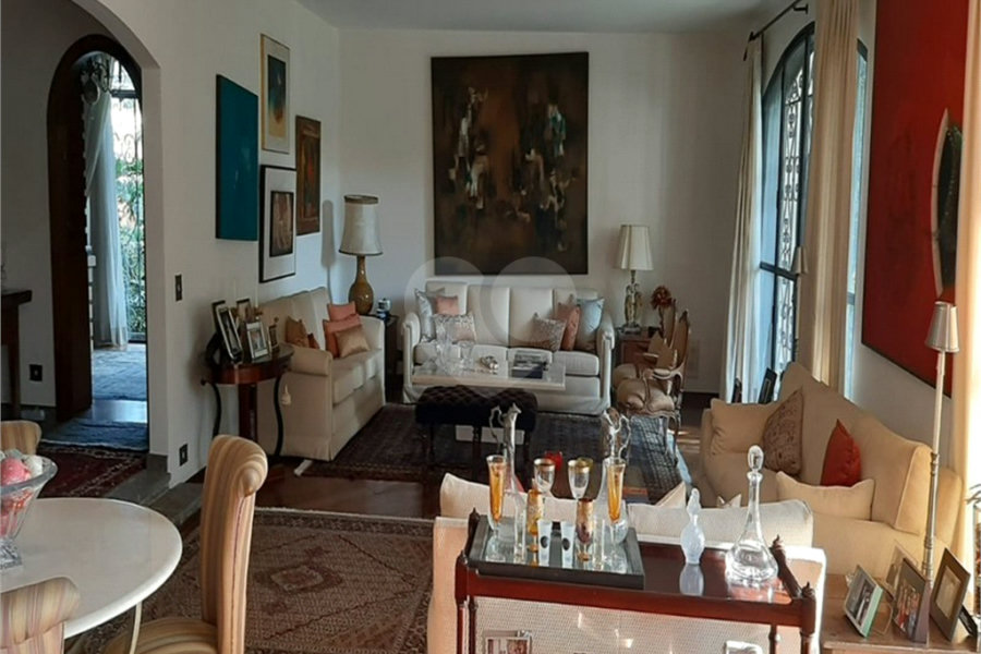 Casa à venda com 5 quartos, sendo 2 suítes, em Jardim Guedala, São Paulo, SP