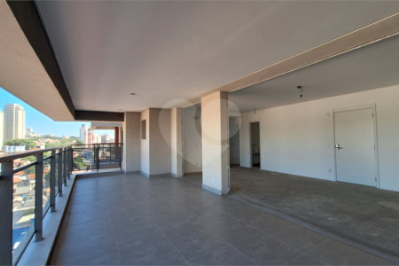 Apartamento à venda com 3 suítes em Vila Romana, São Paulo, SP