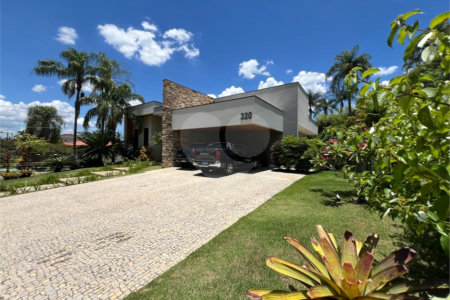 Casa à venda com 3 suítes no condomínio Vinhas da Vista Alegre - Lado Sede, Vinhedo - SP