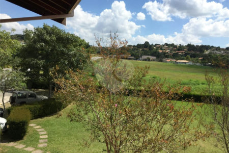 Casa à venda com 4 suítes em Jardim Maristela, Atibaia, SP