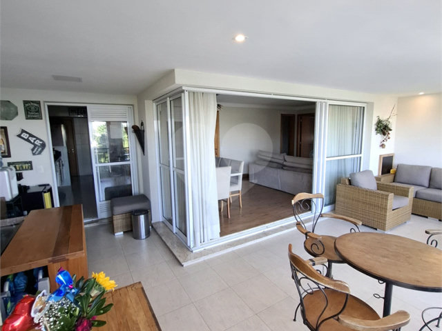 Apartamento à venda com 3 suítes em Jardim Marajoara, São Paulo, SP