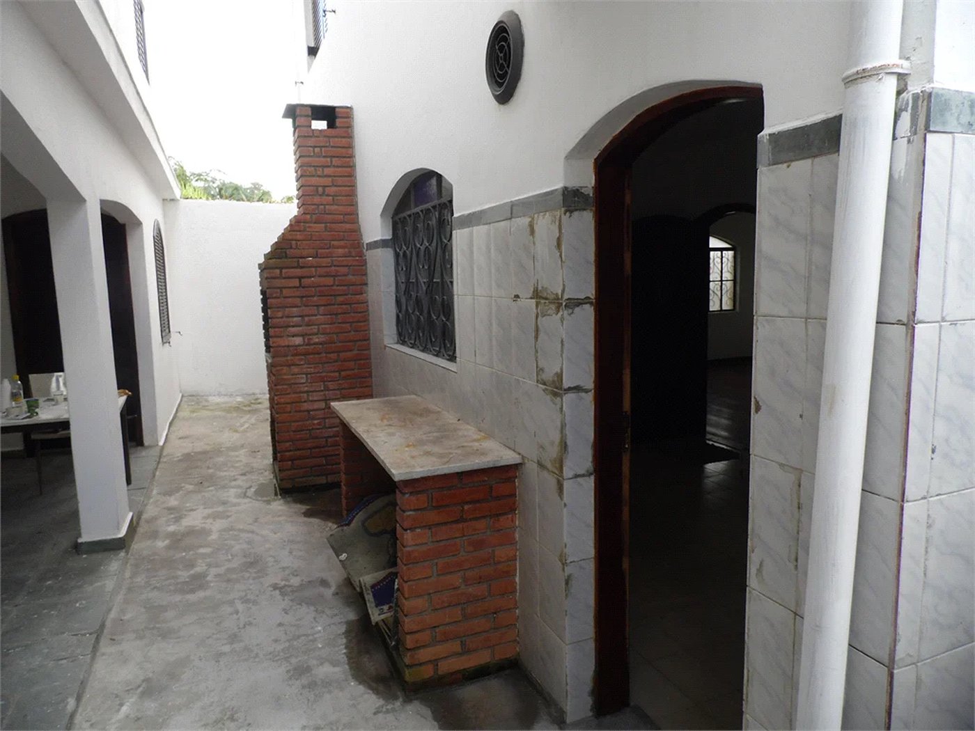 Casa à venda com 5 quartos, sendo 3 suítes, em Vila São Francisco, São Paulo, SP