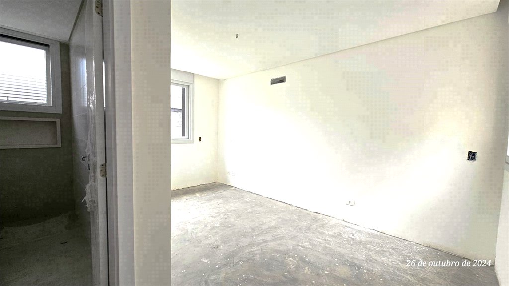 Casa à venda com 4 suítes no condomínio Vila Arese, São Paulo - SP