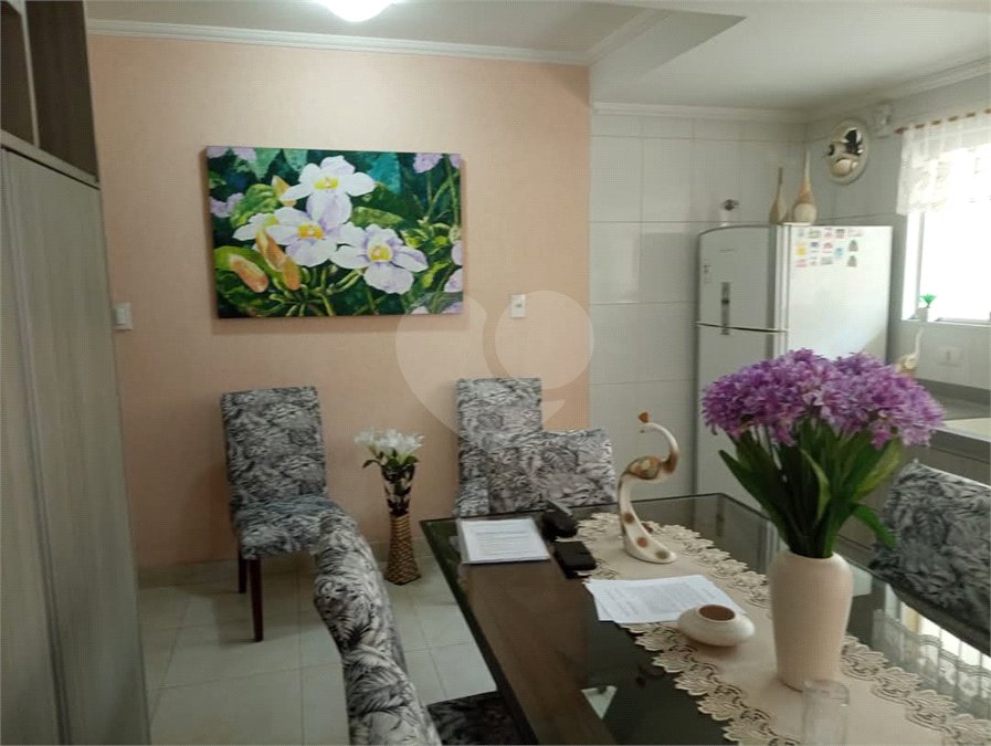 Casa à venda com 3 quartos, sendo 2 suítes, em Vila Flávio, Mogi das Cruzes, SP