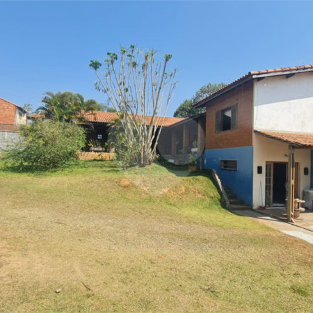 Chácara à venda com 3 quartos, sendo 1 suíte, em Vila Reis, Itapetininga, SP