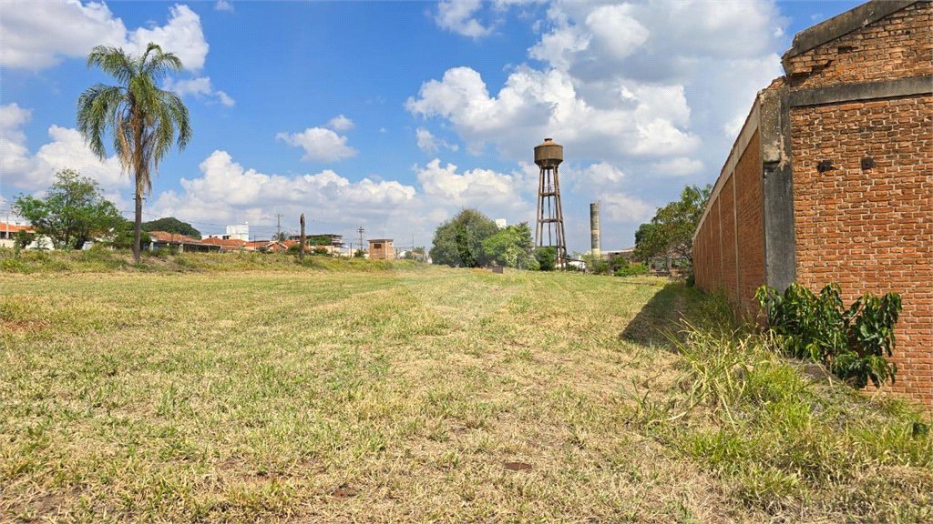 Terreno à venda em Vila Xavier (vila Xavier), Araraquara, SP