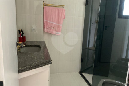 Apartamento à venda com 3 suítes em Vila Suzana, São Paulo, SP