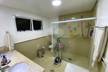 Apartamento à venda com 3 suítes em Santa Teresinha, São Paulo, SP