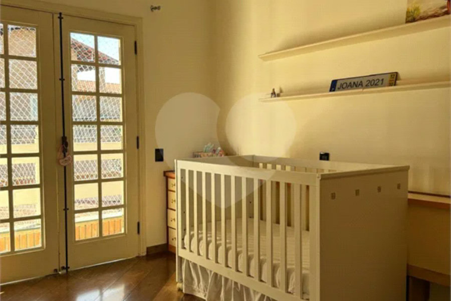 Sobrado à venda com 4 quartos, sendo 2 suítes,  em Tremembé, São Paulo, SP