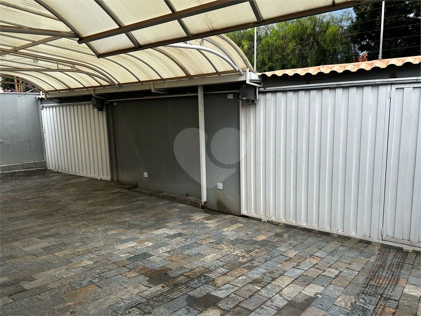 Casa à venda com 4 quartos em Jardim das Estações (vila Xavier), Araraquara, SP