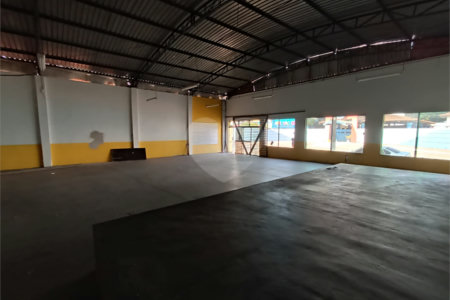 Barracão para alugar no Centro, Itapetininga, SP