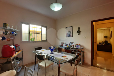 Sobrado à venda com 3 quartos, sendo 1 suíte, em Jardim Marajoara, São Paulo, SP