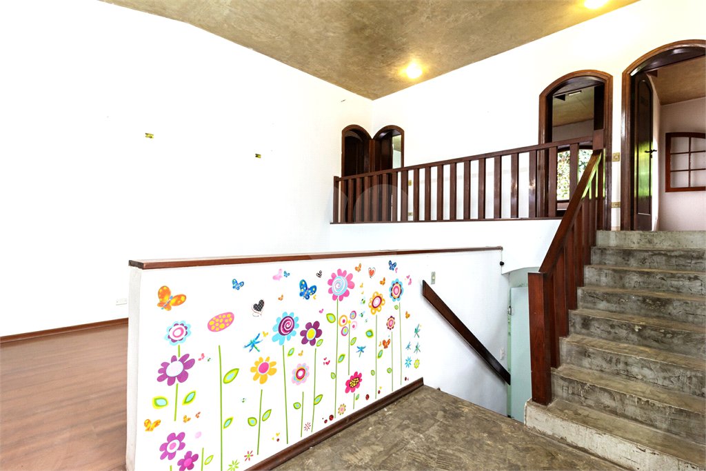 Casa à venda com 4 quartos, sendo 1 suíte, em Jardim das Bandeiras, São Paulo, SP