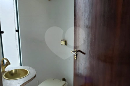 Sobrado à venda com 3 quartos, sendo 1 suíte, em Vila Maria Alta, São Paulo, SP