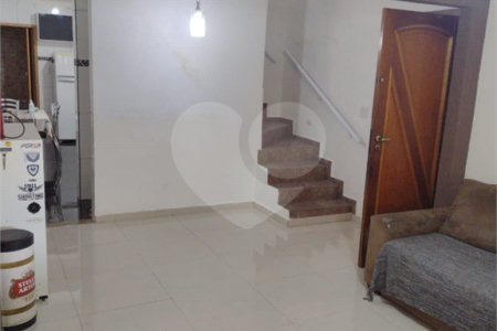 Sobrado à venda com 3 quartos, sendo 1 suíte, em Vila Medeiros, São Paulo, SP